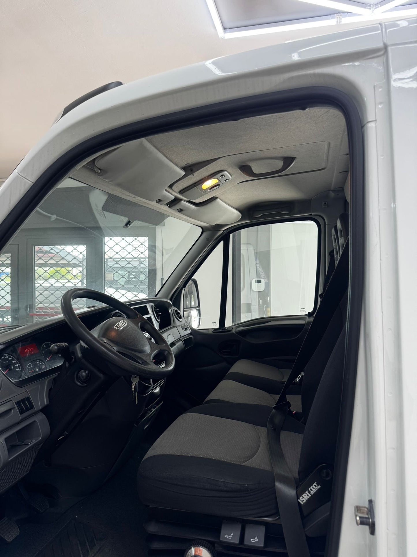 Iveco Daily 35-150 gru e ribaltabile