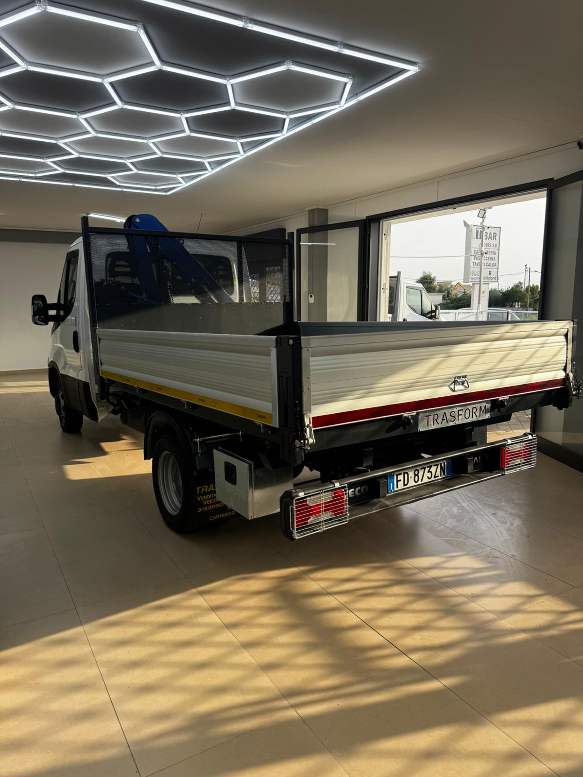 Iveco Daily 35-150 gru e ribaltabile